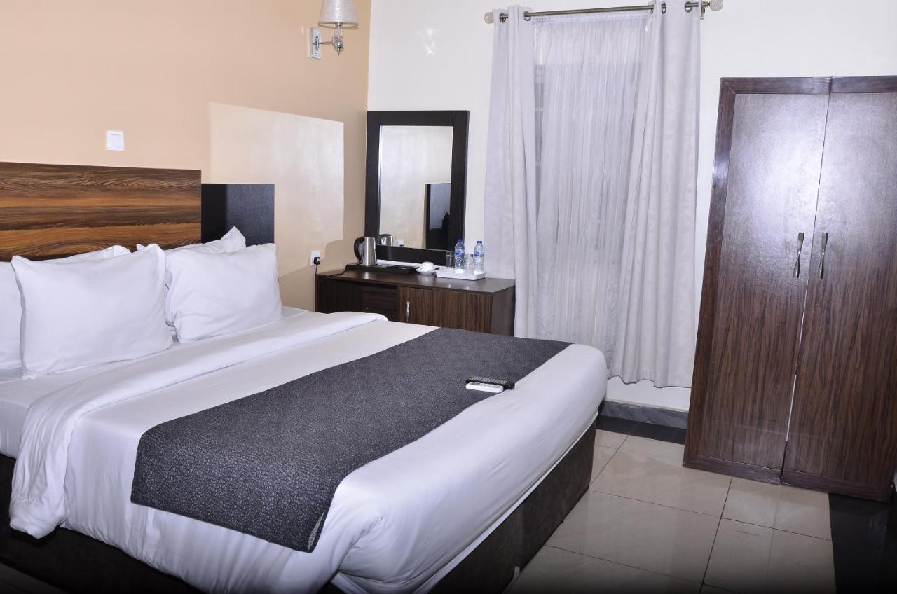 Residency Hotels Enugu Independence Layout Exterior photo